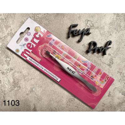 Пинцет для бровей Merci 1103