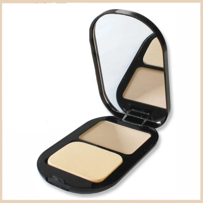 Пудра матирующая SMART SKIN COMPACT POWDER Triumph CTP23 03