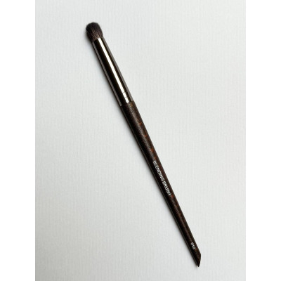 Кисть для нанесения и растушевки теней Bogenia Professional Blending Brush BG200 012