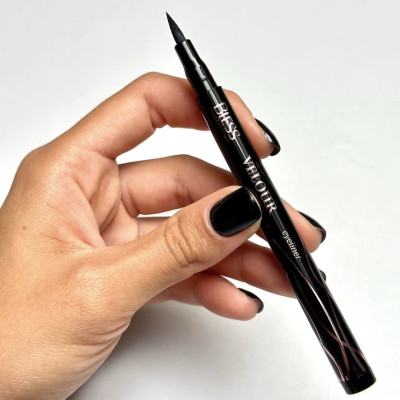 Подводка-фломастер для век Bless Beauty 24 Hours Waterproof Velour Eyeliner