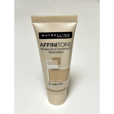 Тональный крем Maybelline Affinitone Совершенный тон 09