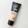Тональный крем Maybelline Fit Me Matte and Poreless Foundation 102