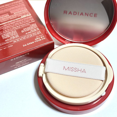 Кушон для лица MISSHA Radiance Perfect-Fit Cushion Lasting SPF50+ PA+++ (Тон: #21N Vanilla) 15g