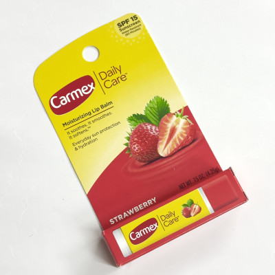 Carmex бальзам для губ Клубника SPF 15 Стик