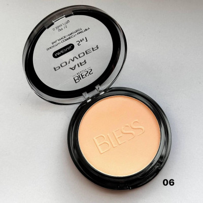 Компактная пудра для лица Bless Beauty 5in1 Mineral Air Powder SPF 15 106