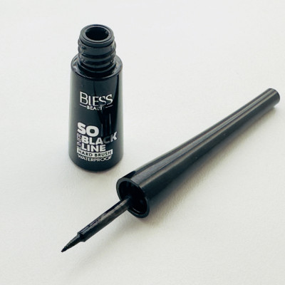 Подводка для глаз Bless Beauty So Black Eyeliner Hurd Brush с твердой кисточкой