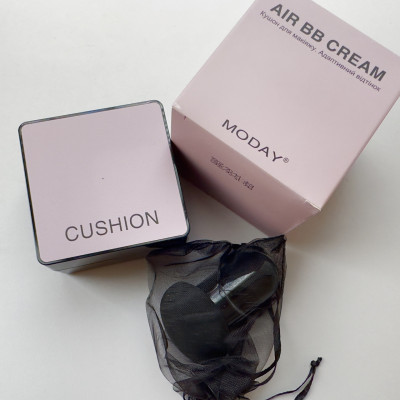 Адаптивный воздушный кушон для макияжа MODAY CUSHION AIR BB CREAM SPF4 с маслом Ши и УФ фильтром 20 гр
