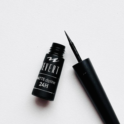 Подводка Neverti 24H Matte NP105