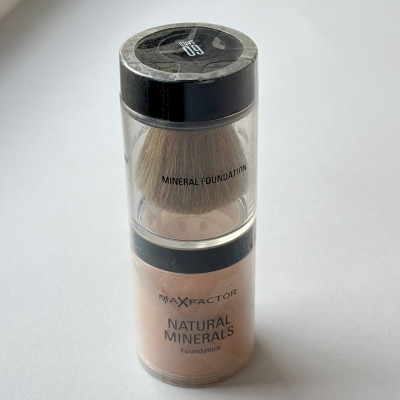 Пудра с минералами рассыпчатая Max Factor Natural Minerals Foundation №60 SAND