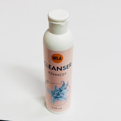 Рідина для зняття липкого шару і очистки пензлів від гелю Nila cleanser 250 мл Ваніль